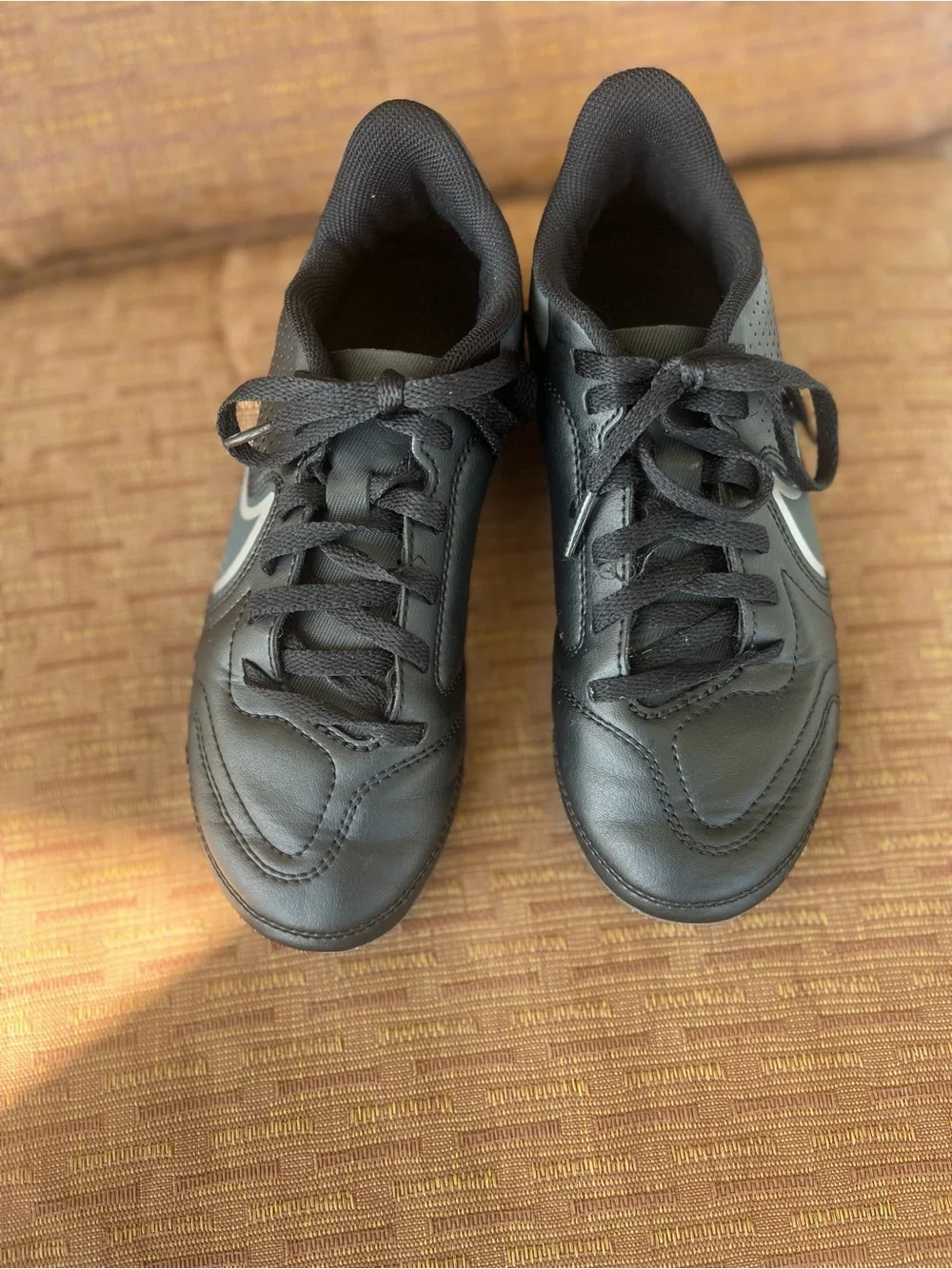 Nike Black & White kids Soccer Cleats- Tiempo